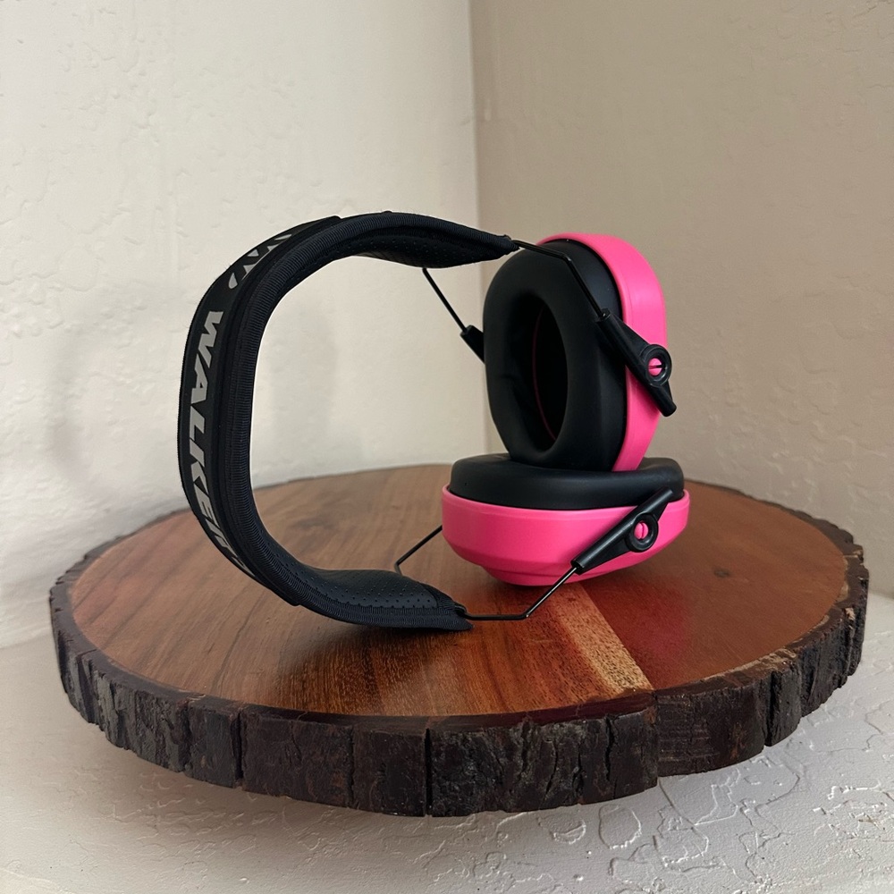 Walker’s Razor Compact Noise Reducing Ear Muffs Youth Pink